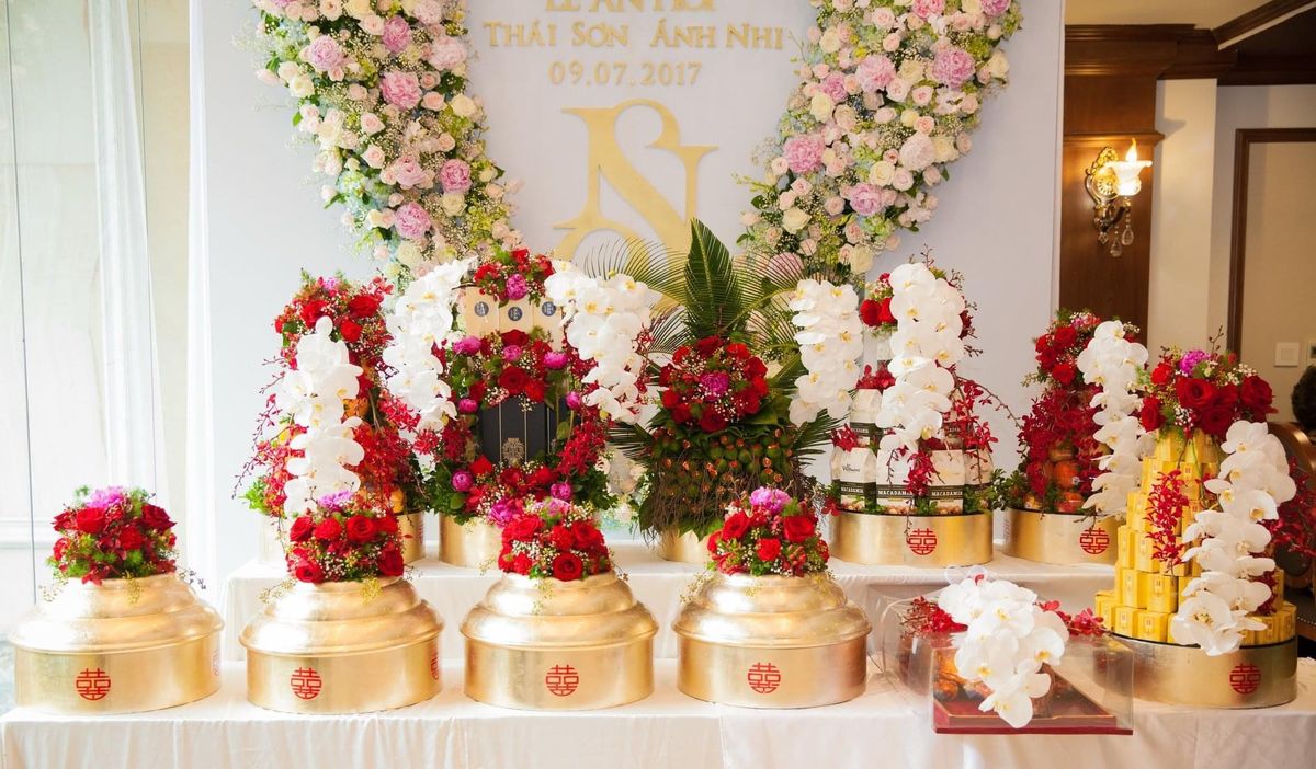 Nguồn gốc và Ý nghĩa của Nghi thức Bưng Quả trong Lễ cưới Việt Nam